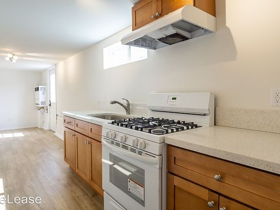 4th image of 4993 54th St