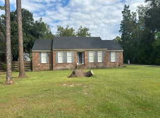 211 W Cypress St, Fitzgerald, GA 31750
