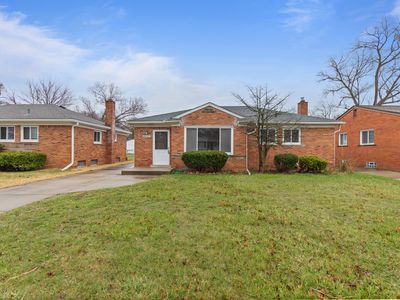 24066 Scotia Rd, Oak Park, MI, 48237