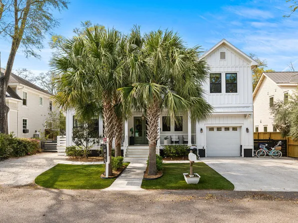 736 Atlantic St #A, Mount Pleasant, SC 29464