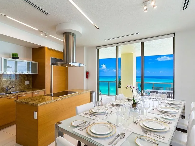 16275 Collins Ave #XX01 — Photo 7