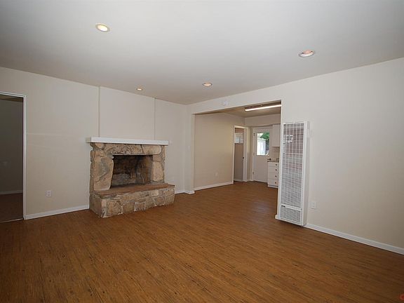 4th image of 5525 Hermosilla Ave