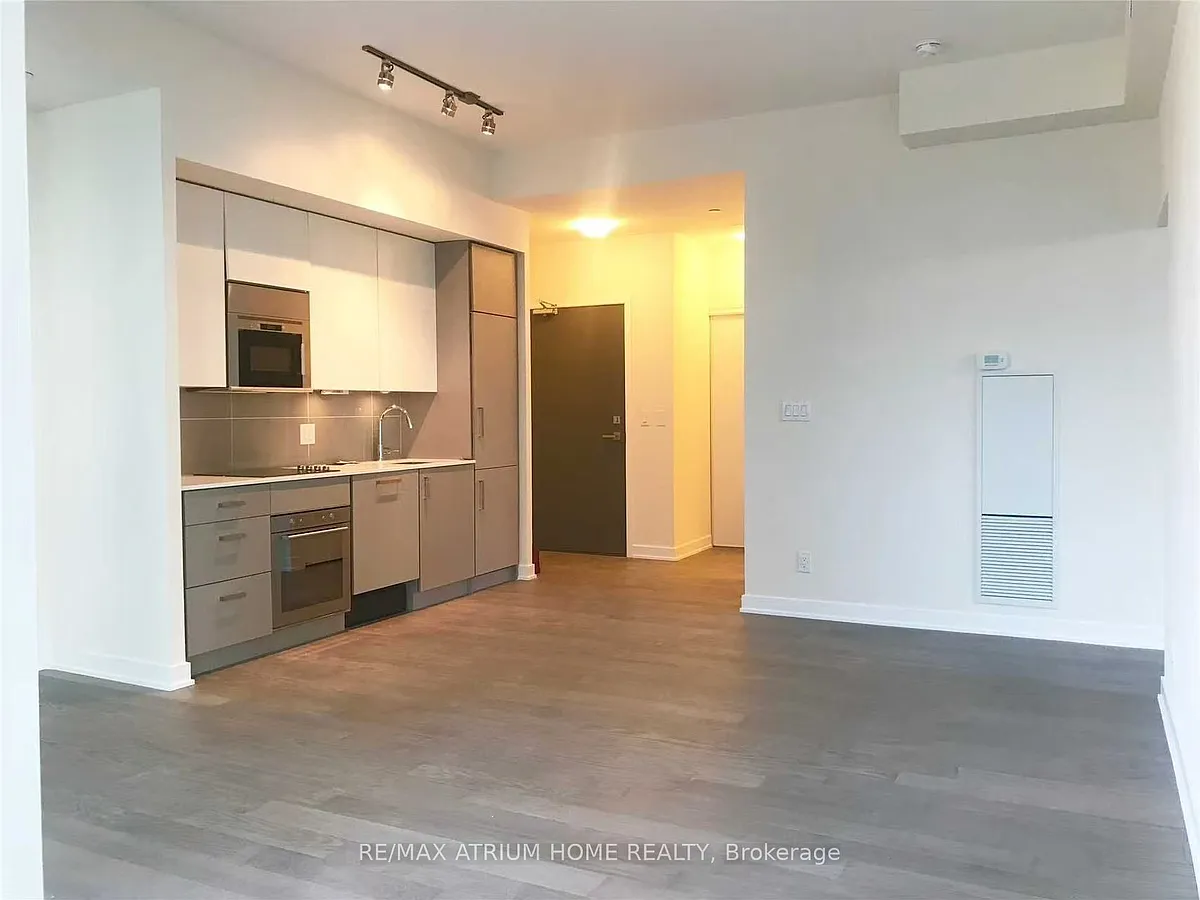 Building Photo - 17 Dundonald St #808