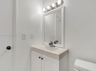 205 Riviera Cir #40-6, Fort Lauderdale, FL 33326