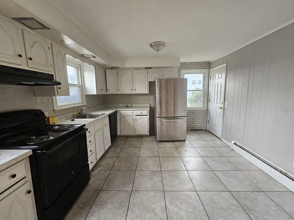 284 Morse St #B