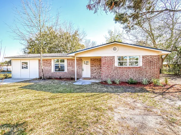 406 Barbara Cir, Macclenny, FL 32063