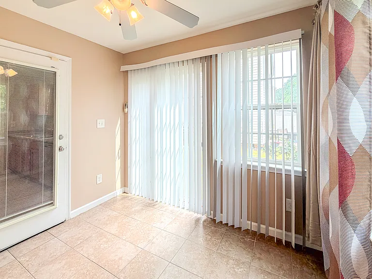 521 Woodson Dr — Photo 12