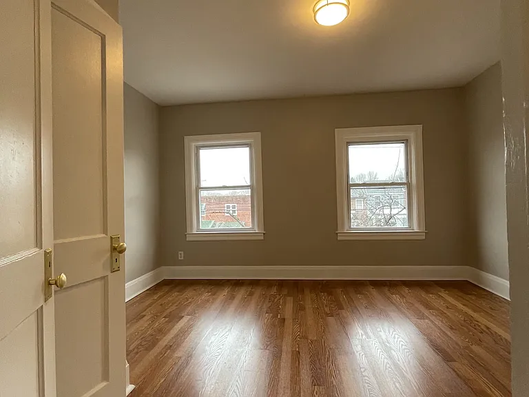 2644 W Lafayette Ave — Photo 23