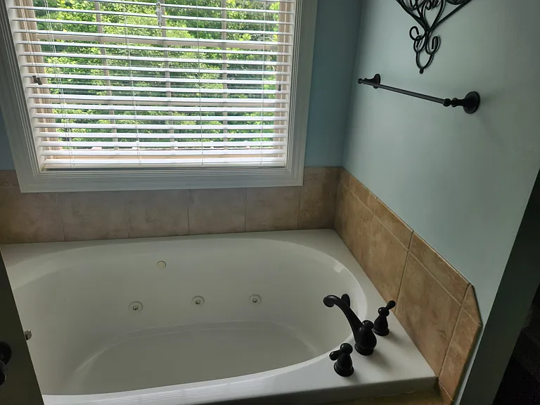 105 Grove Park Ln — Photo 14