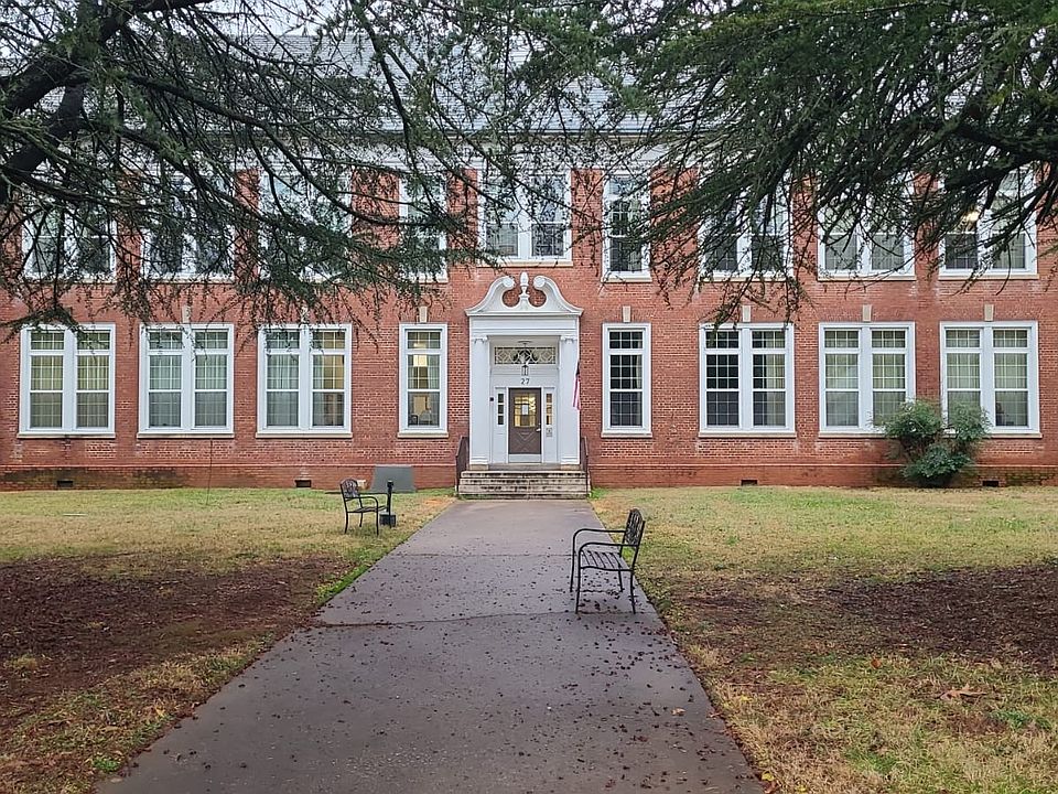 Hege Apts 30 27 Hege Dr Lexington NC Zillow