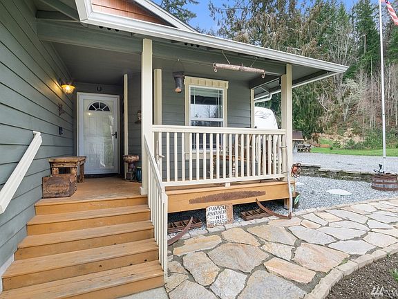 3rd image of 41410 120th Avenue Ct E