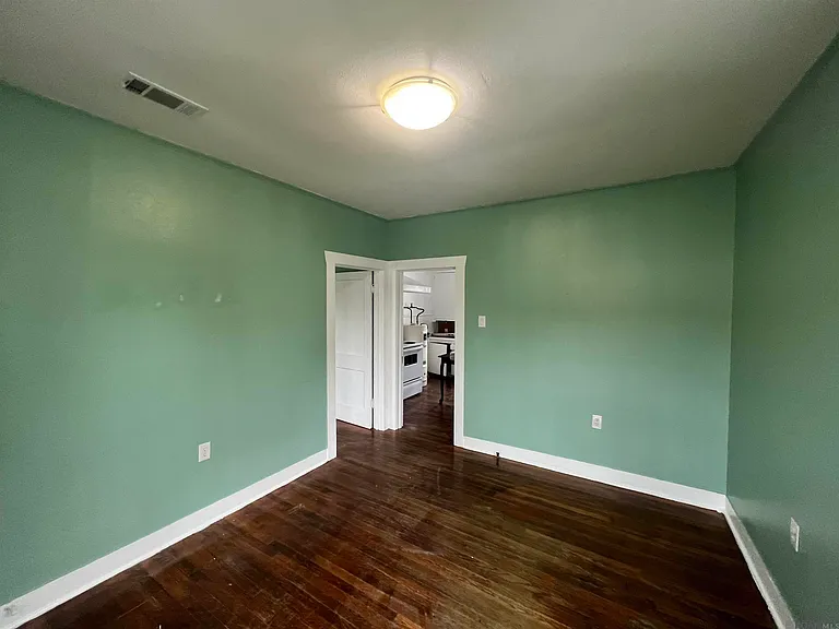 332 Gebelin St #332 — Photo 2