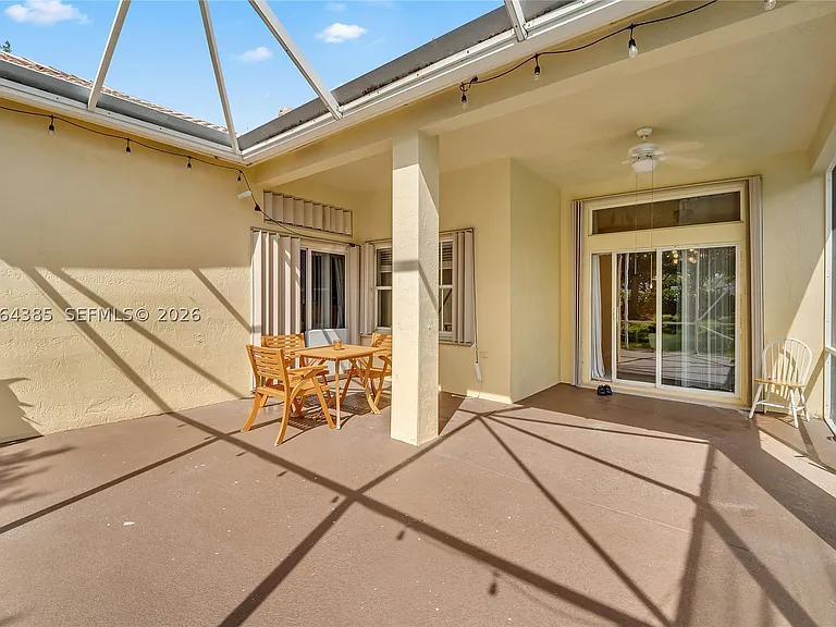 885 Tanglewood Cir #885 — Photo 24