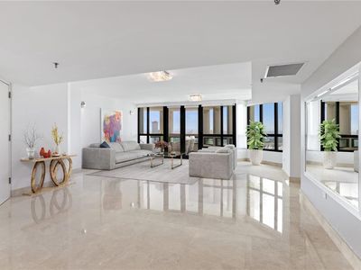 35 Avenue Munoz Rivera Caribe Plz #1103, San Juan, PR, 00901