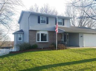 2611 E 35th Street Ct, Davenport, IA