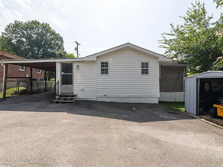 4117 Edwards Ave — Photo 20