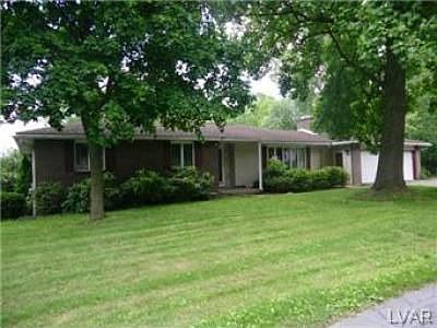 1st image of 4718 Oakwood Ln