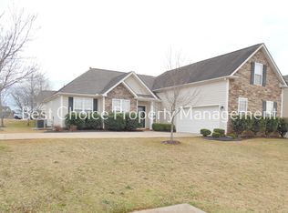 422 Plamondon Dr, Simpsonville, SC 29680