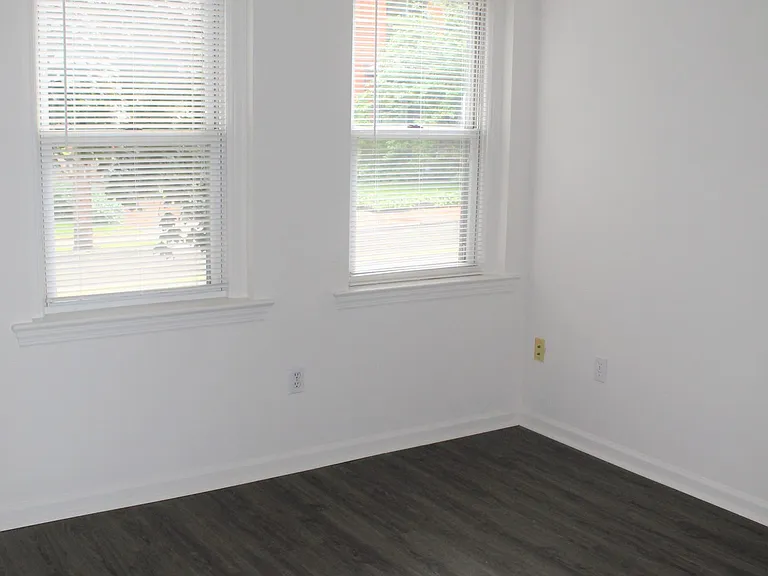 600 S Negley Ave — Photo 6