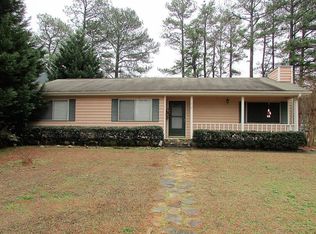 1252 Sommerset Dr, Lawrenceville, GA 30043