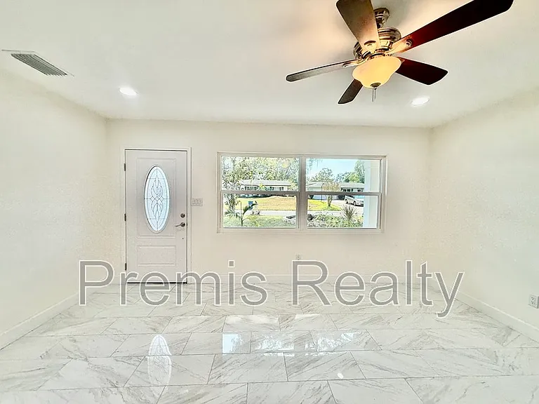 2014 Pinehurst Dr — Photo 3