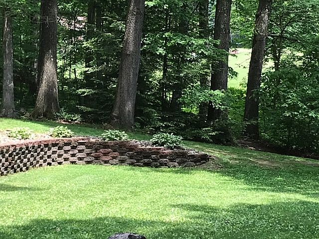 2nd image of 120 Elm Dr