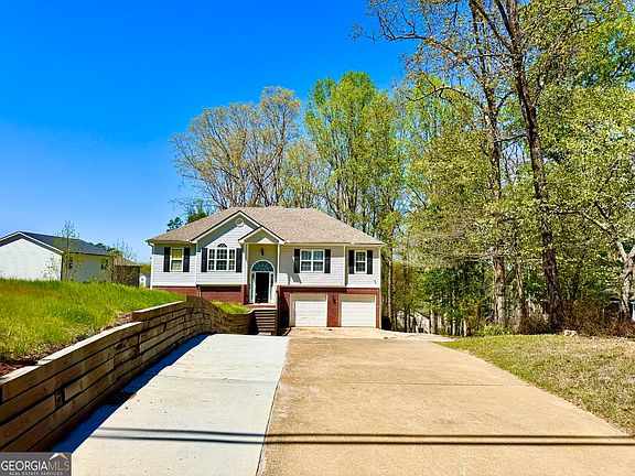 2nd image of 1071 Alcovy Rd