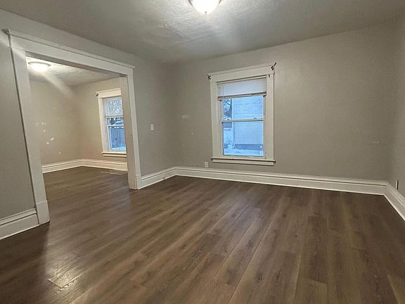 3rd image of 1530 New York Ave