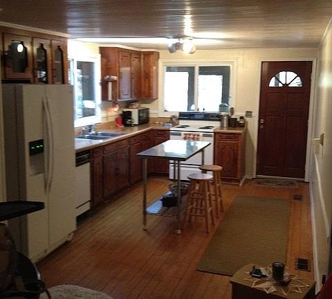 4th image of 604 Dusty Trail Dr