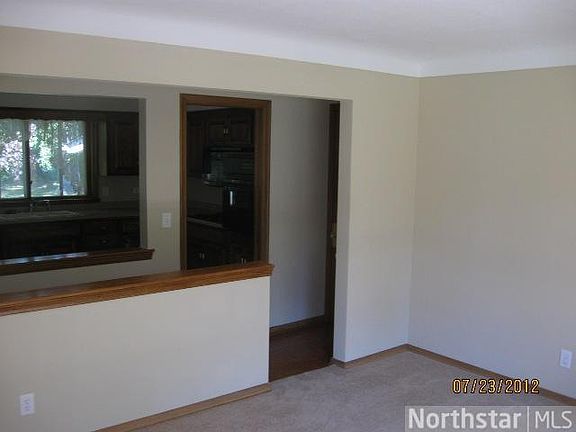 3rd image of 2955 Woodbridge St