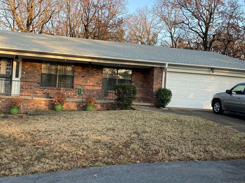 1st image of 3525 Crystal St