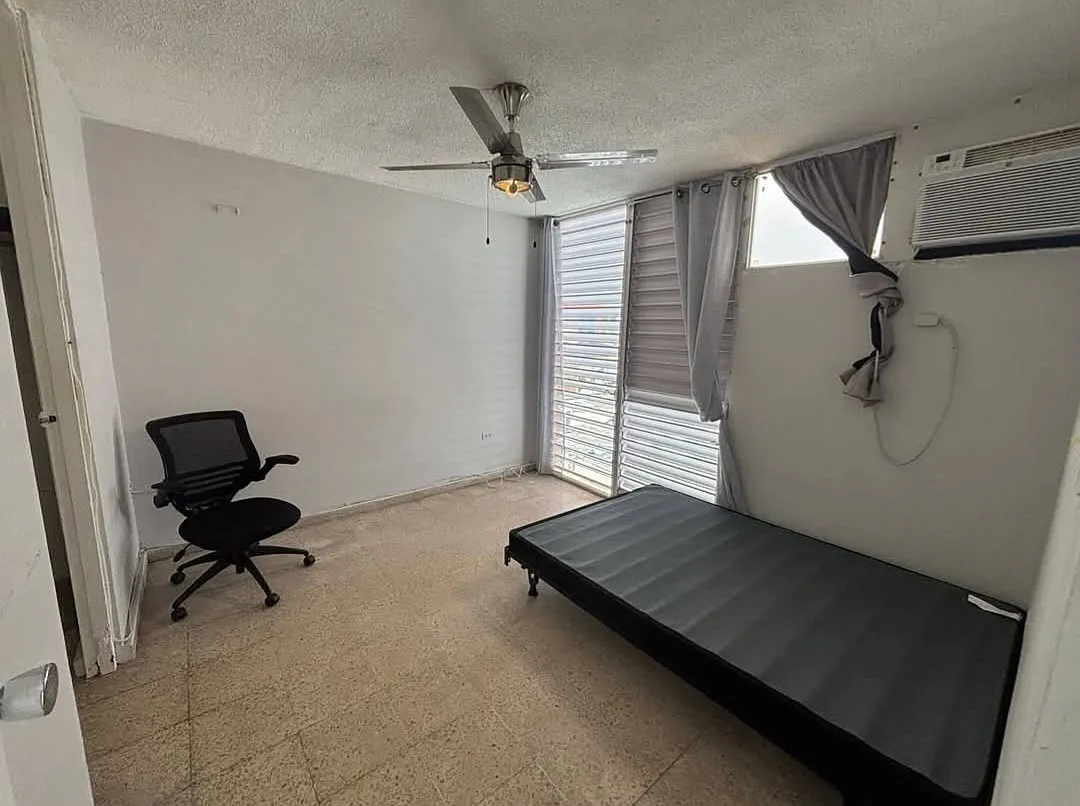250 W Calle De La Candelaria — Photo 4