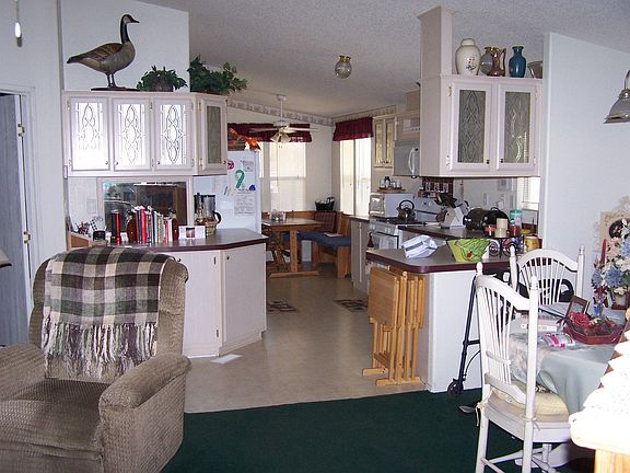 Kitchen & breakfast Nook
