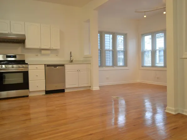 2341 W Taylor St #2, Chicago, IL 60612