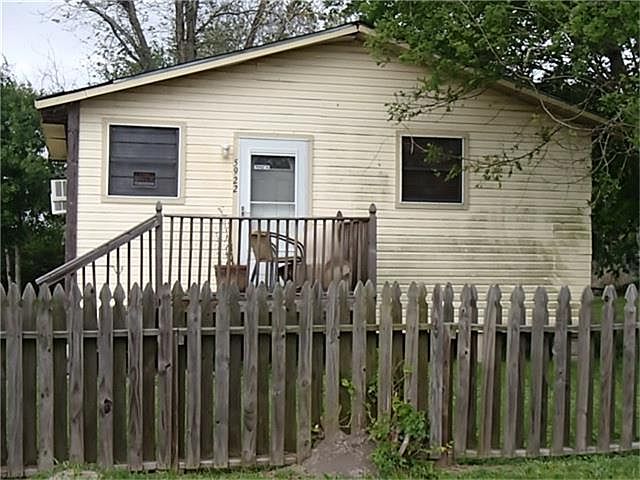 1st image of 5922 Virginia St