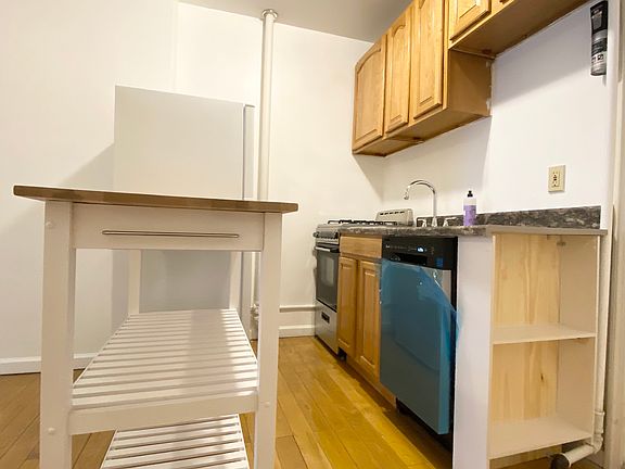 4th image of 334 E 11th St APT 3A