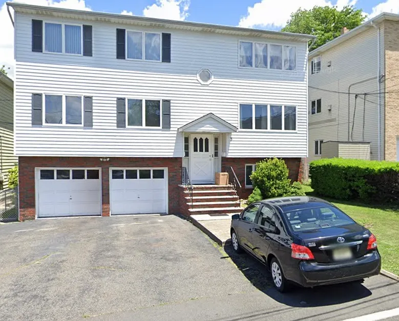 3 Franklin Ave #1