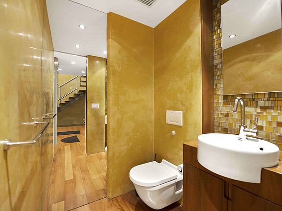 4th image of 333 E 69th St #Townhouse 10