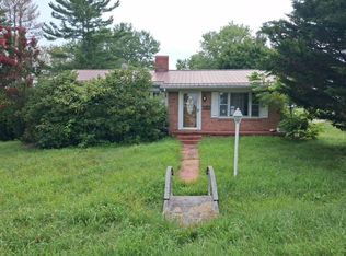 395 N 14th St, Wytheville, VA 24382