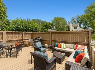 8705 Clover Ln, Urbandale, IA 50322