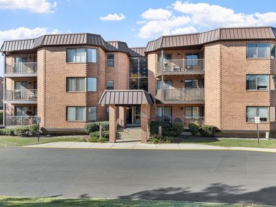 6425 Clarendon Hills Rd APT 105, Willowbrook, IL, 60527