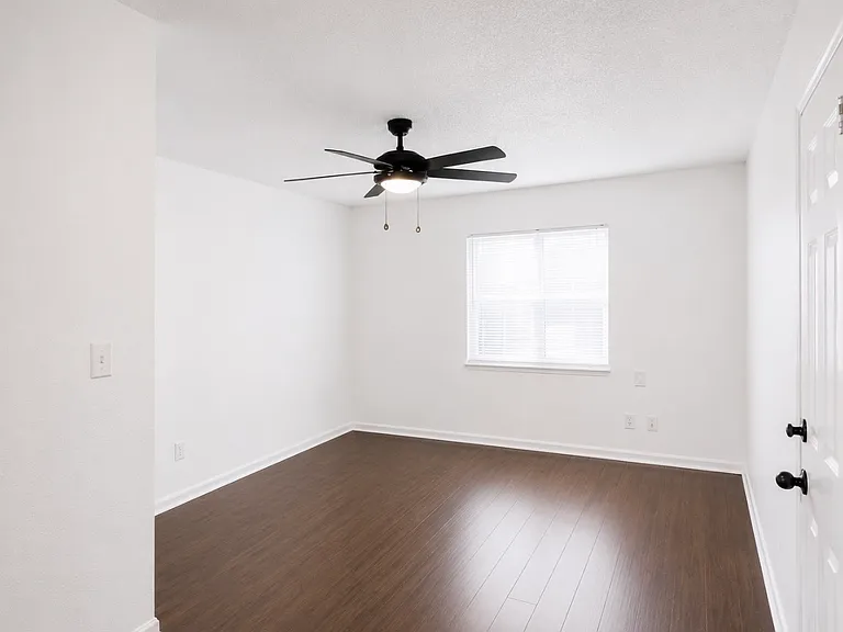 1722 N Lindsay Ave #3 — Photo 6