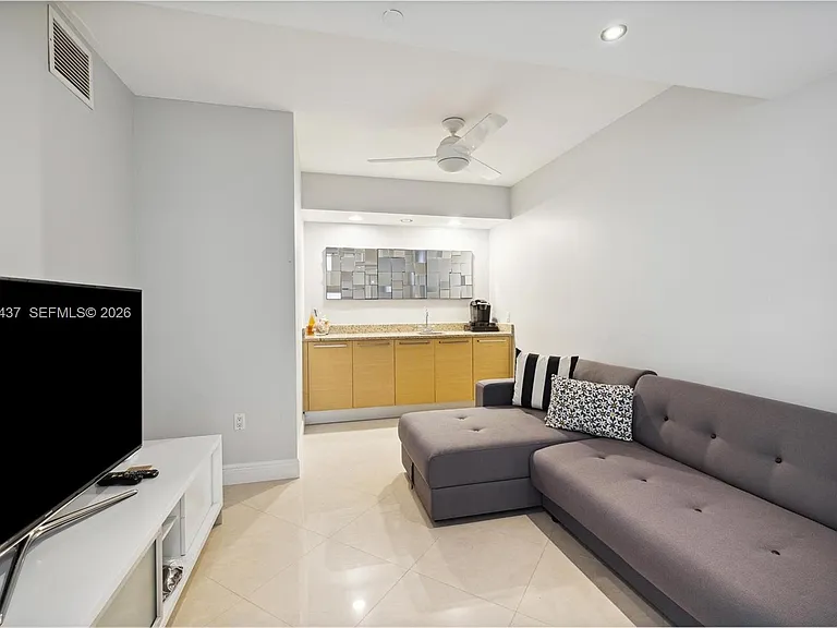 1830 S Ocean Dr #2703 — Photo 23