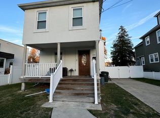 215 Cedar St, Oakhurst, NJ 07755