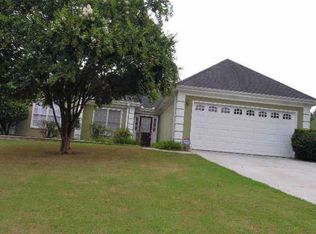 1200 Shamrock Hill Cir, Loganville, GA