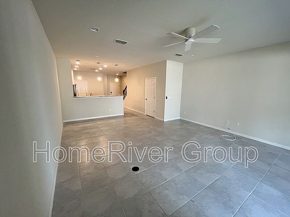 4th image of 1025 Pavia Dr