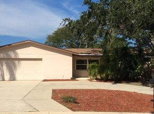 8666 139th St, Seminole, FL 33776