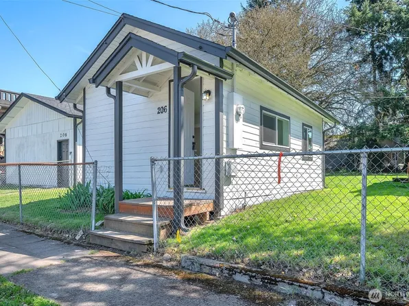 206 NW 3rd Avenue, Kelso, WA 98626