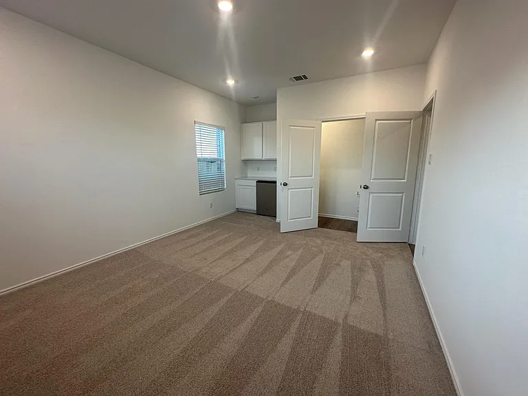 1018 Ascari Ct — Photo 23