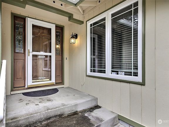 2nd image of 4614 89th Avenue W